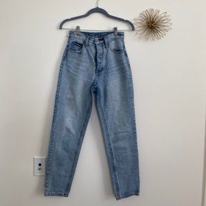 Brandy Melville Light Wash Jeans (: